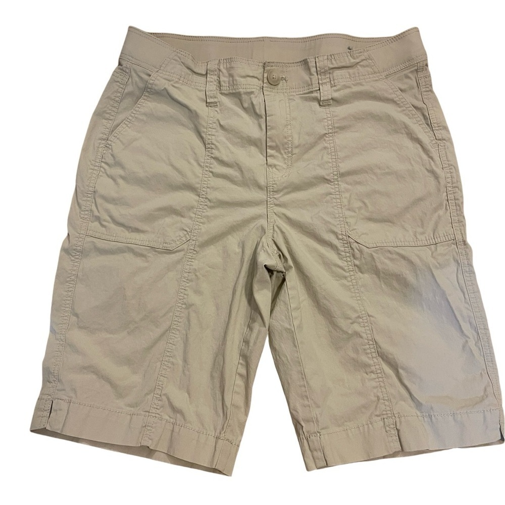 Chico’s Light Tan Bermuda Shorts Size Small/4 (Chico’s Size 0)
